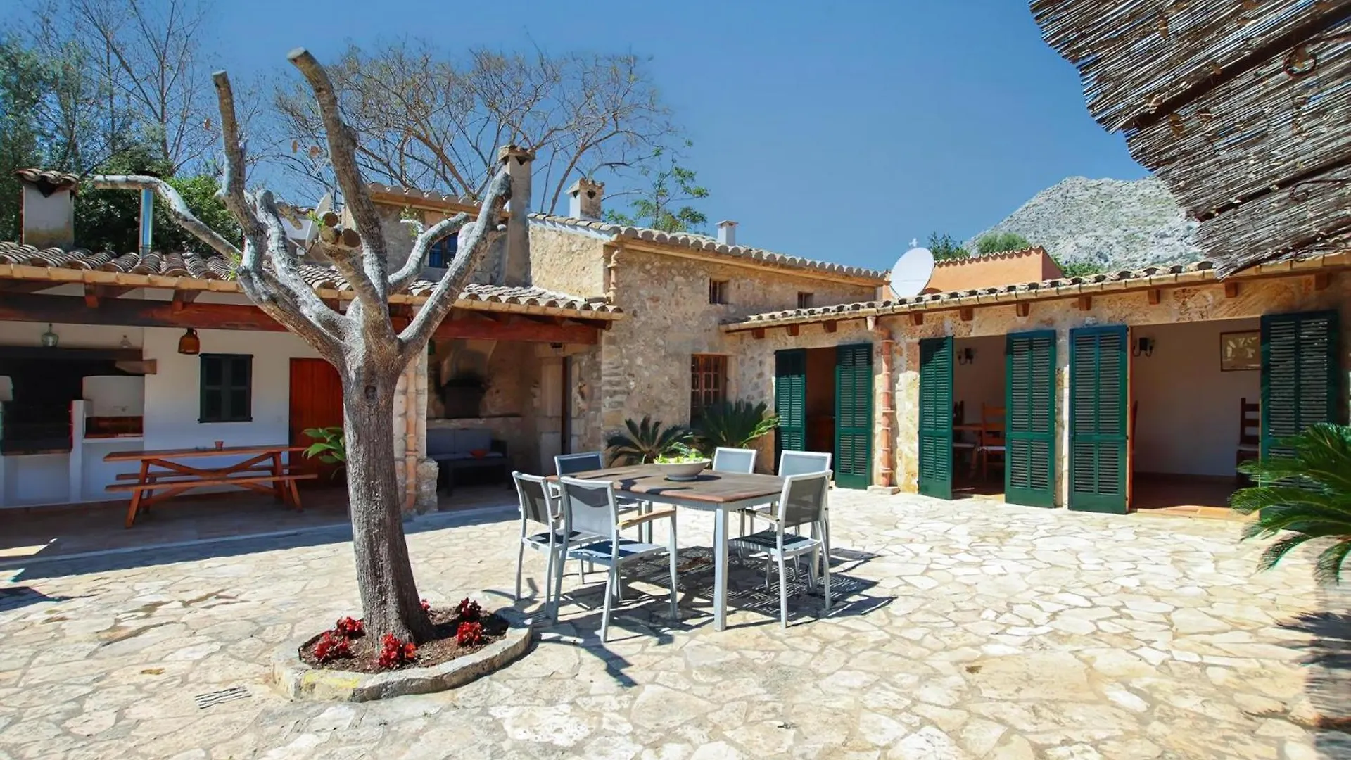 Casa vacanze Charmante Landhaus Villa Martorell Mit Pool Pollença